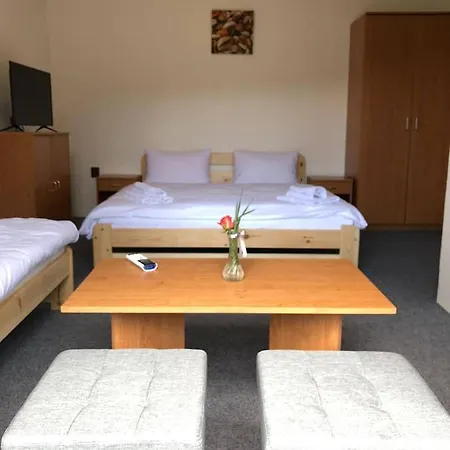 Lomna Guest house