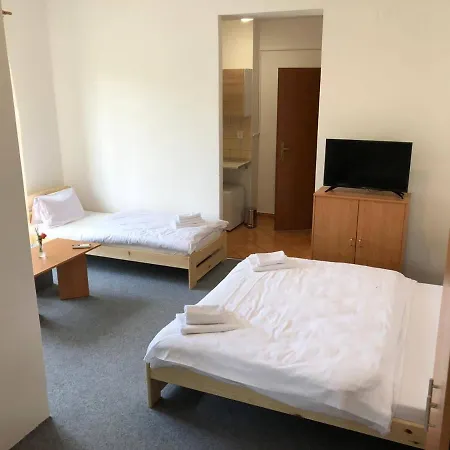 Lomna Guest house Dolni Lomna